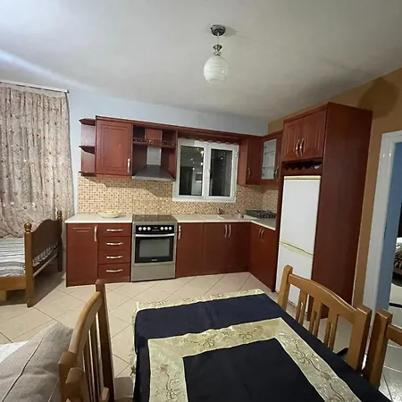 شقة Saranda Apartments