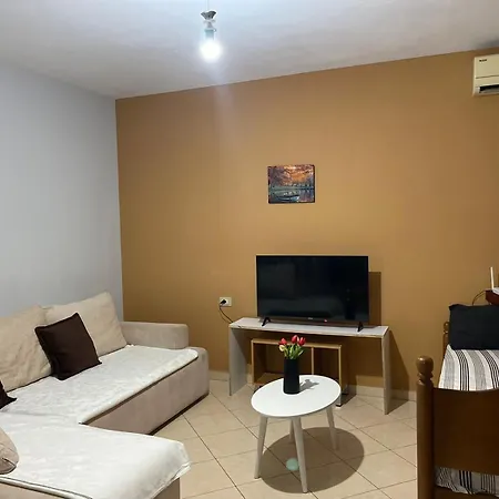 Saranda Apartments ساراندا