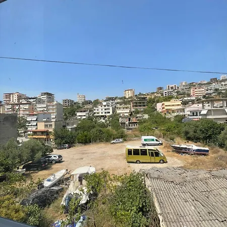 Saranda Apartments شقة *